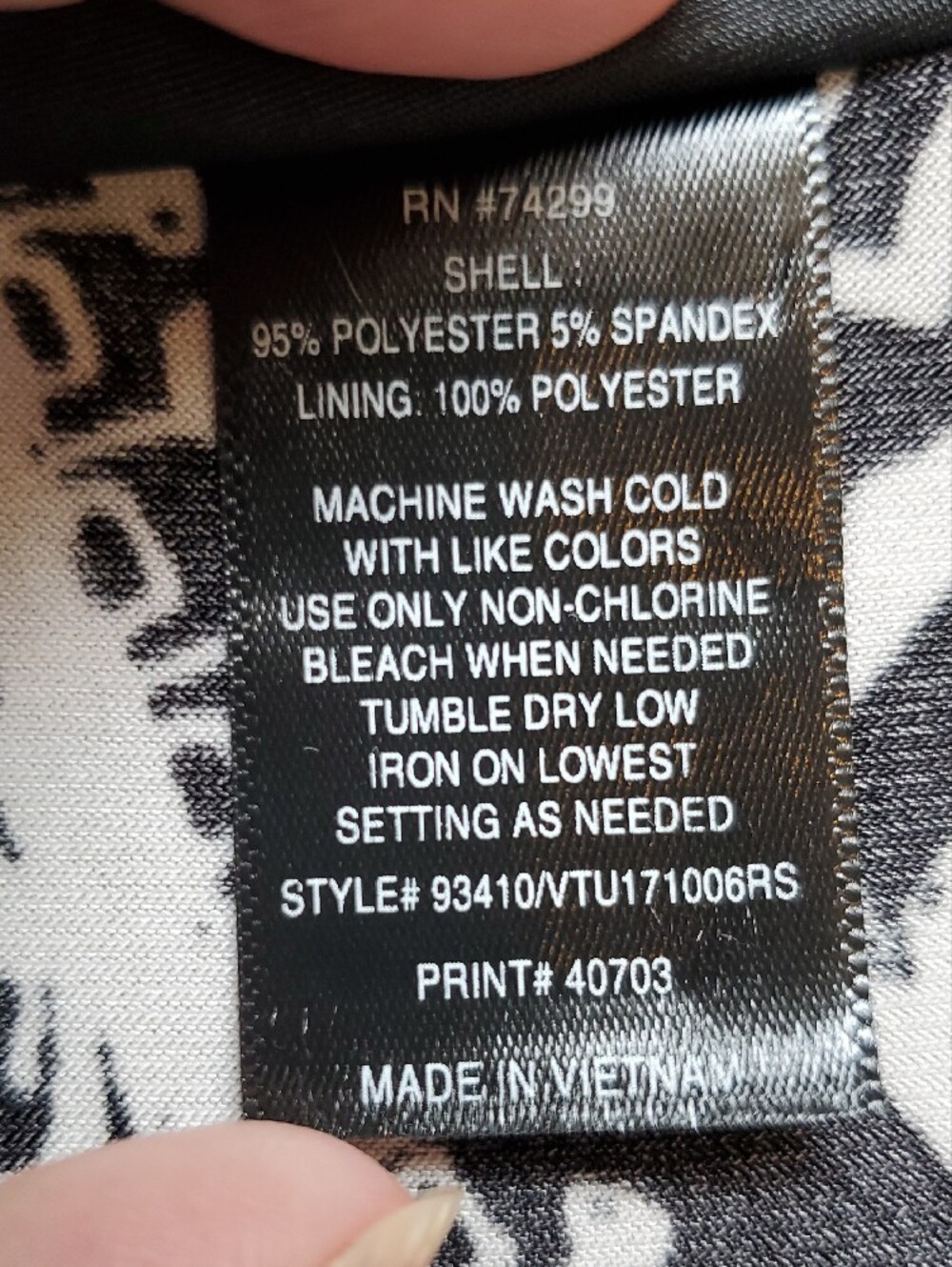 Black & White Paisley V-Neck Stretch Dress - Picture 4 of 4